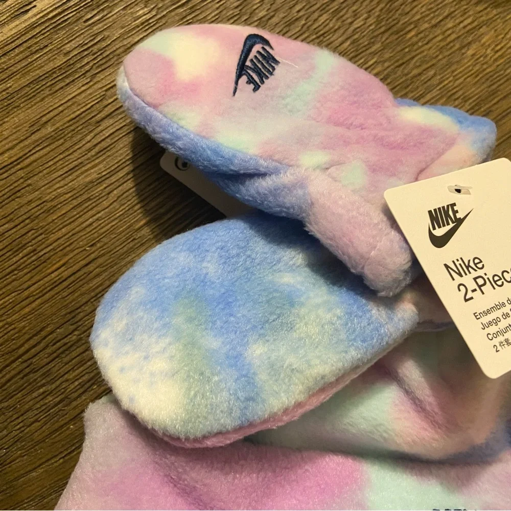 Nike Infant Multicolor Hat With Chin Strap And Mittens New With Tags - Picture 4 of 6